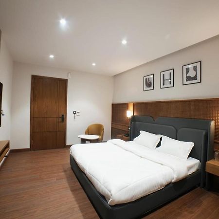 The Rohini Mansion A Unit Of The Monsoon & Pearl Palace Yamuna Nagar Ngoại thất bức ảnh