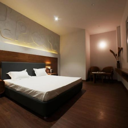 The Rohini Mansion A Unit Of The Monsoon & Pearl Palace Yamuna Nagar Ngoại thất bức ảnh