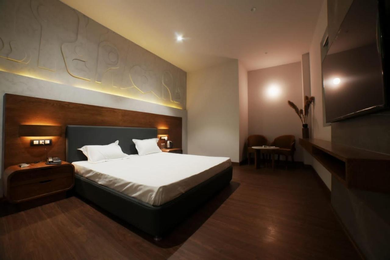The Rohini Mansion A Unit Of The Monsoon & Pearl Palace Yamuna Nagar Ngoại thất bức ảnh