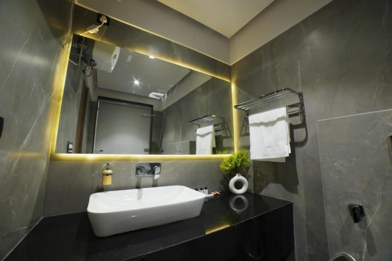 The Rohini Mansion A Unit Of The Monsoon & Pearl Palace Yamuna Nagar Ngoại thất bức ảnh